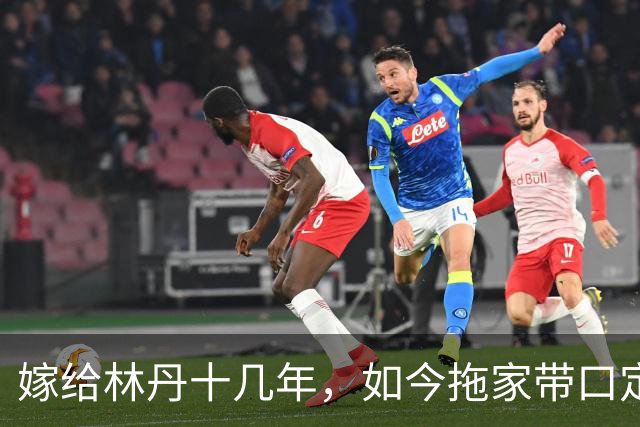 嫁给林丹十几年，如今拖家带口定居西班牙，10岁儿子要走网球路